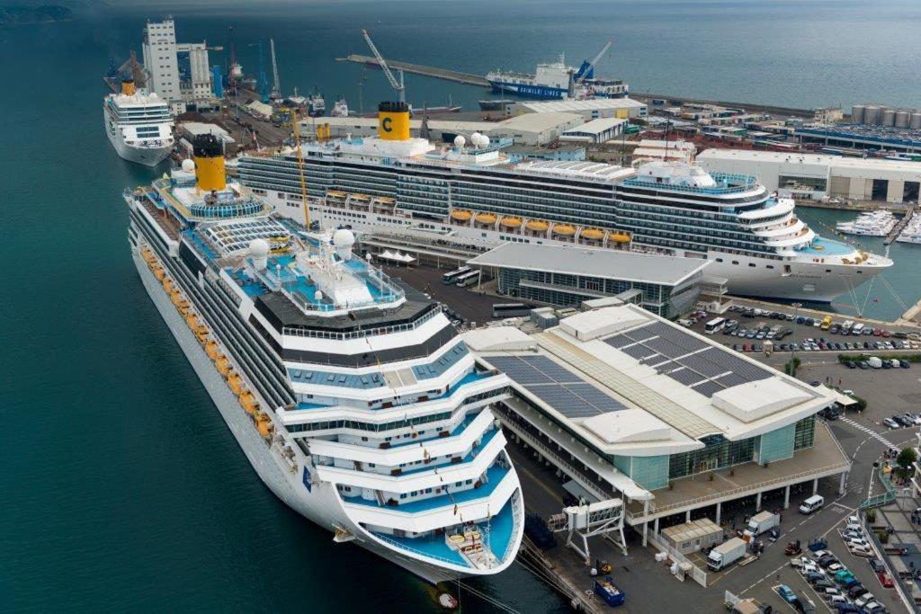 Ferienwohnung Savona Casa Per Vacanze E Lavoro Exterior foto
